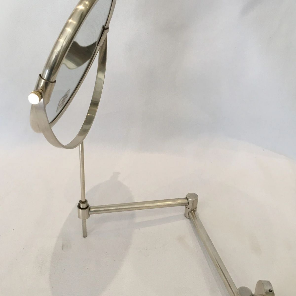Bathroom Shaving or Make Up Mirrors