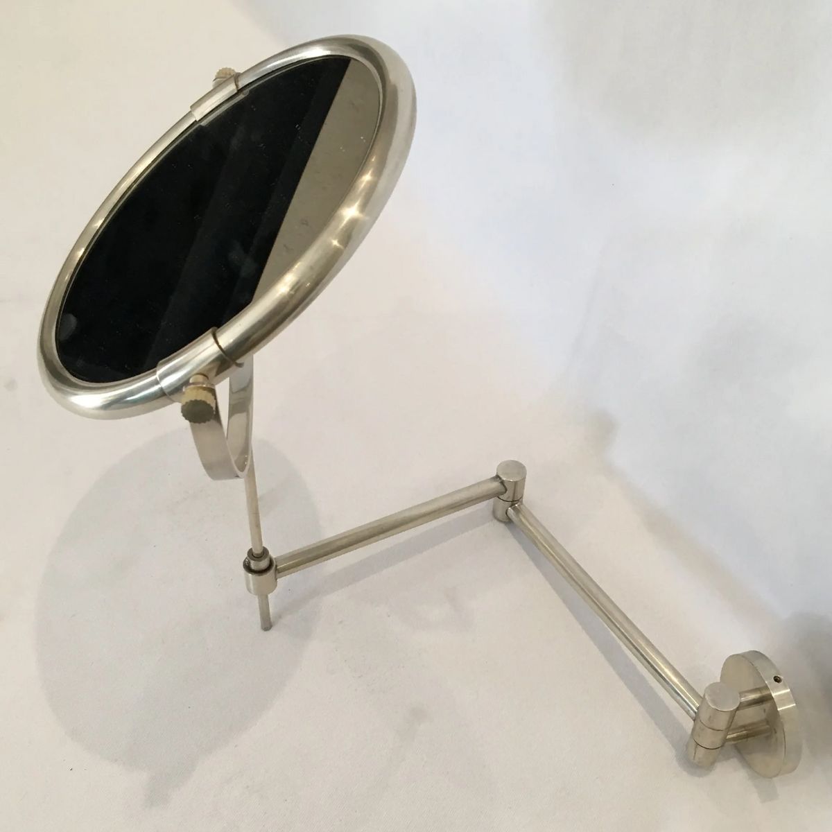 Bathroom Shaving or Make Up Mirrors