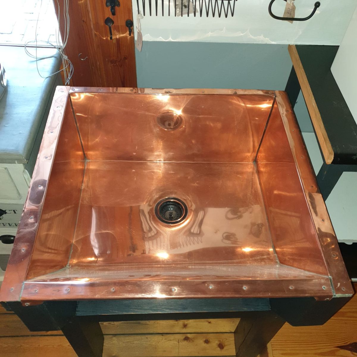 Wash Trough Copper Orejen