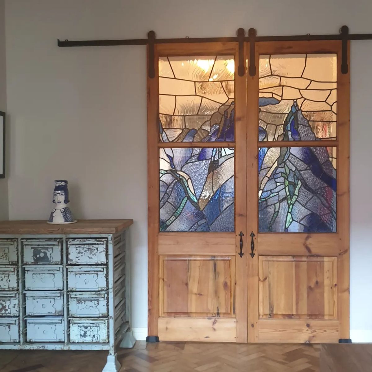 Barn door Sliding Gear