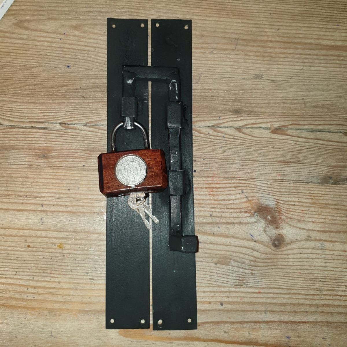 Barn door Lockable Bolt 1 - for double doors