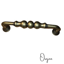 Load image into Gallery viewer, Cupboard door or Draw Handle - Santiago
