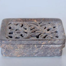 Load image into Gallery viewer, Sandstone Filigree Soap Dish
