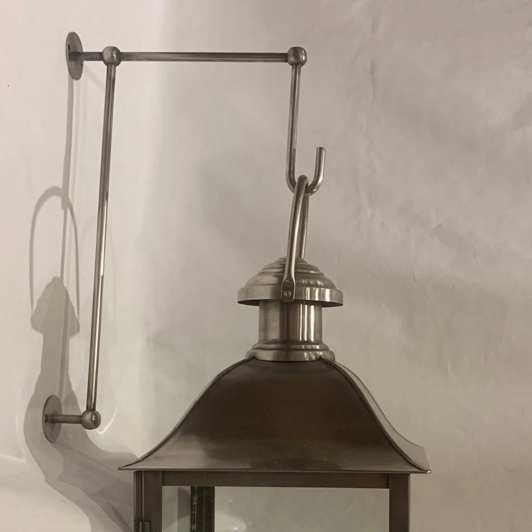 Lantern Hook