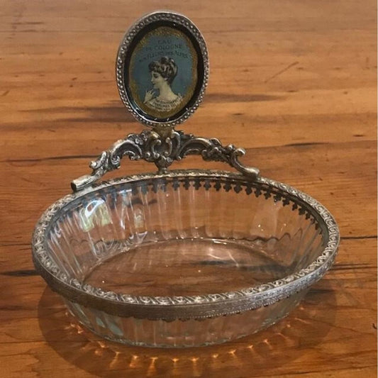 Cameo Glass Soap Dish