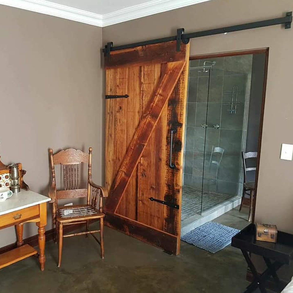 Internal Sliding Barn Door (Z)