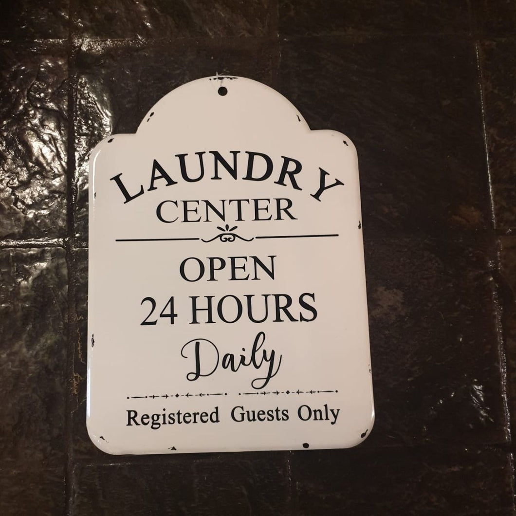 Laundry Sign Curved Top