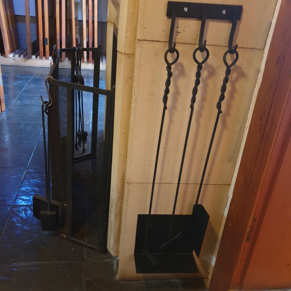 Easy to see how this fits on the side of a fire place,  totally out of the way 