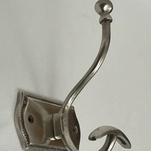 Load image into Gallery viewer, Large Beaded backplate Pewter hook

